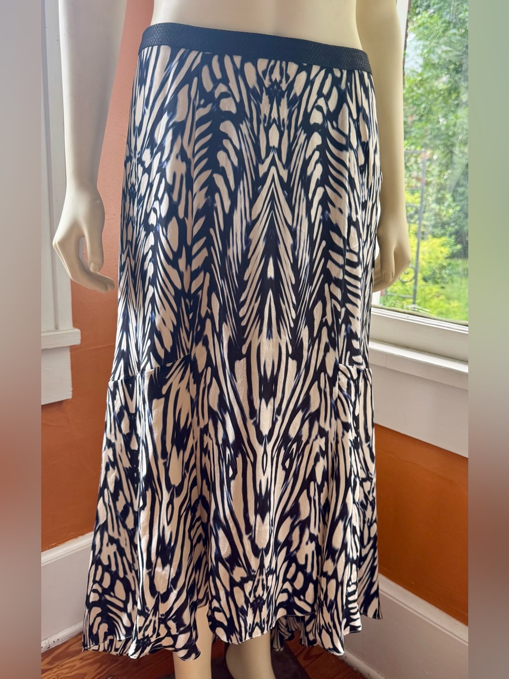Gorgeous High Low Silk Leifsdottir Anthropologie Skirt Zebra/Water Print; Sz 8